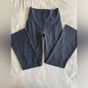 CALIA by Carrie Underwood Flare Leggings